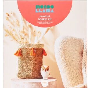 Mondo Llama Crochet Basket Kit with Vibrant Orange Tassels